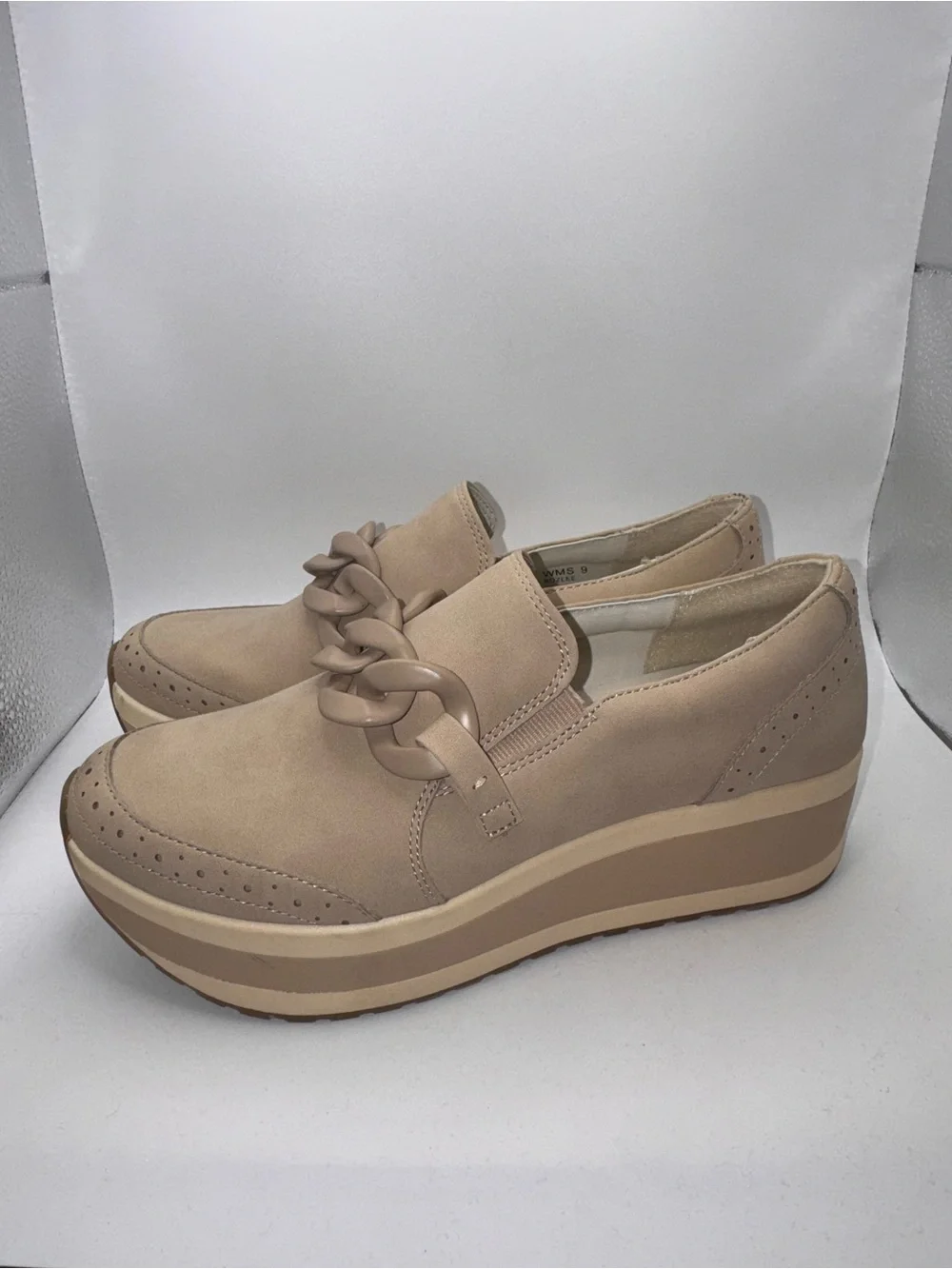 DV by Dolce Vita Taupe Platform Slip-On Loafers with Chain Accent. Size 9